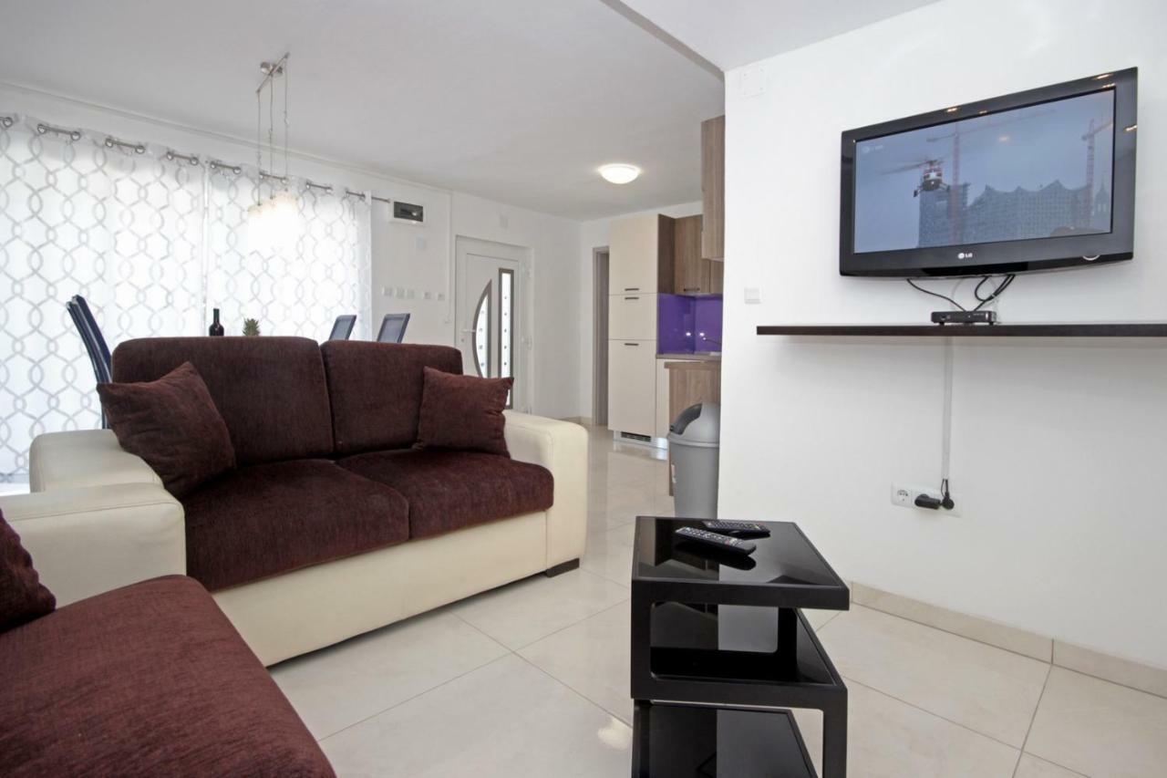 Apartment Alet Pula Luaran gambar